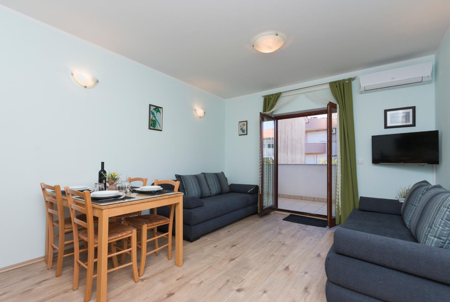 Milos Apartment PUY Eksteriør bilde