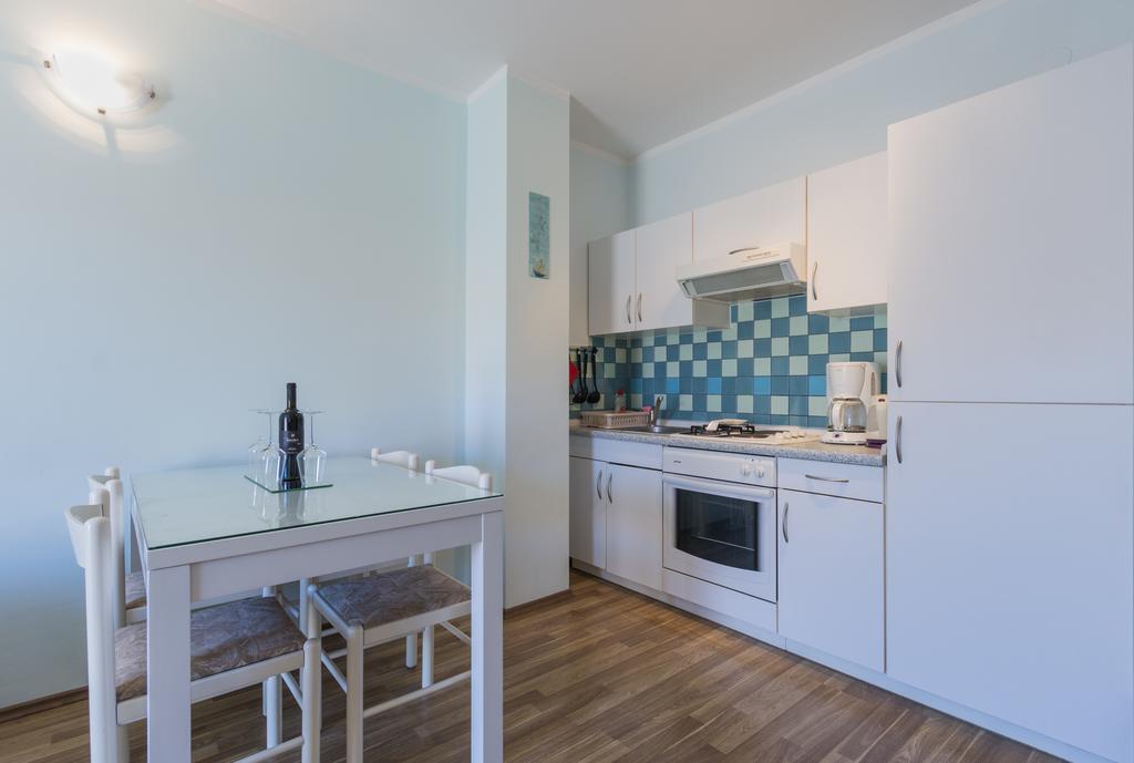 Milos Apartment PUY Eksteriør bilde