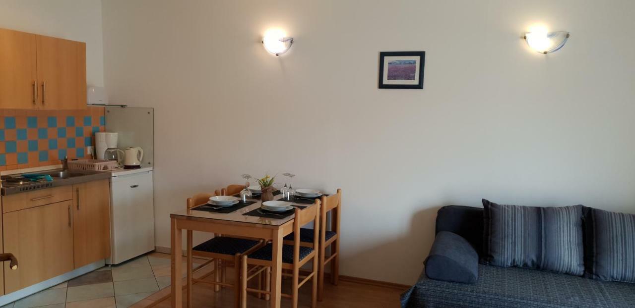 Milos Apartment PUY Eksteriør bilde